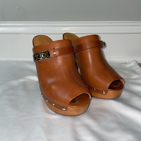 Coach Cognac Clog, Size 6 - Picture 4 of 7